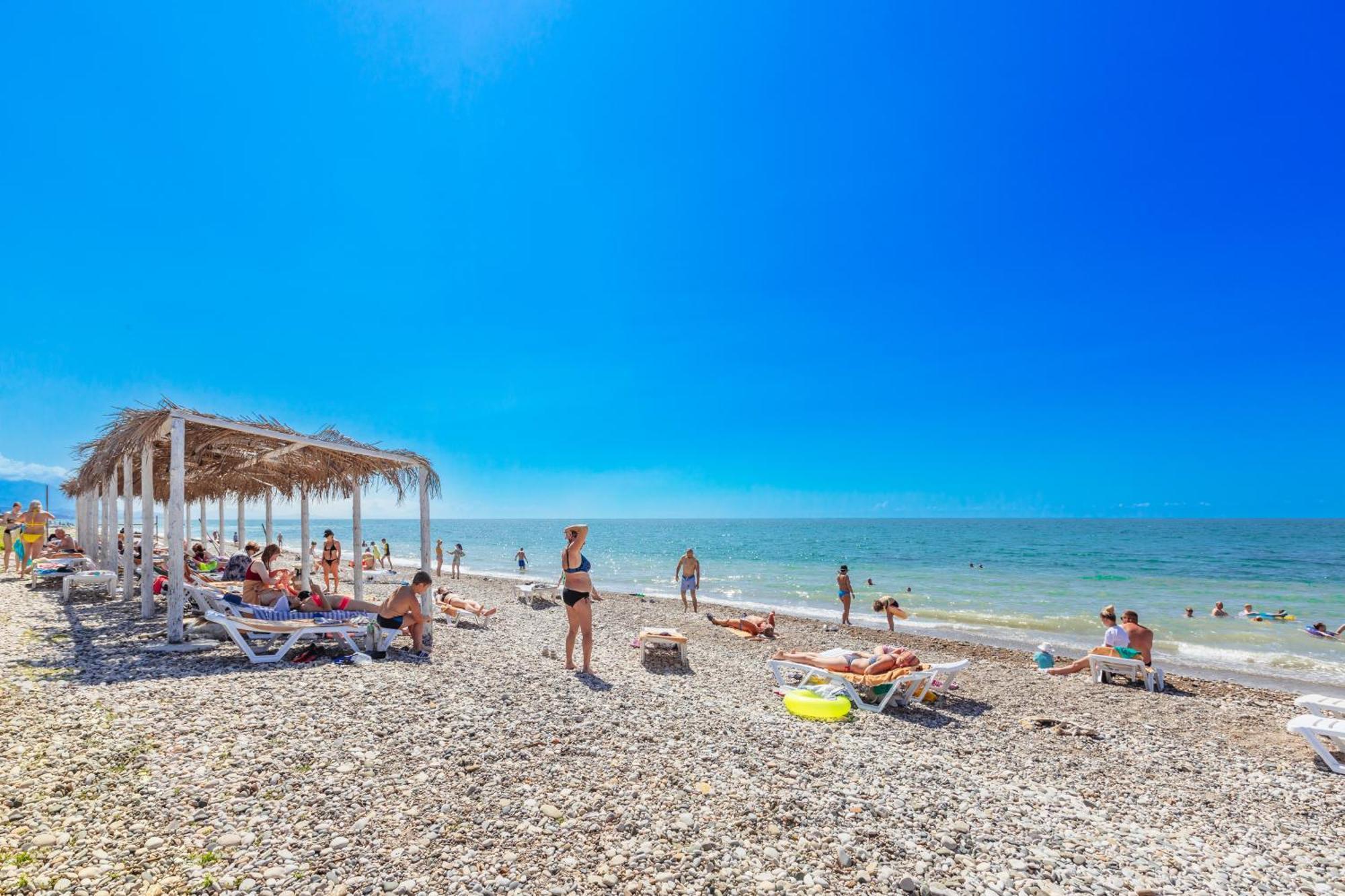 Отель Папа-Дом Gudauta Bagian luar foto
